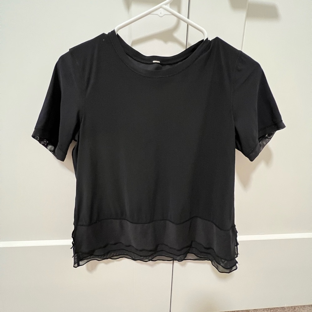 Lululemon Sole Training Short Sleeve